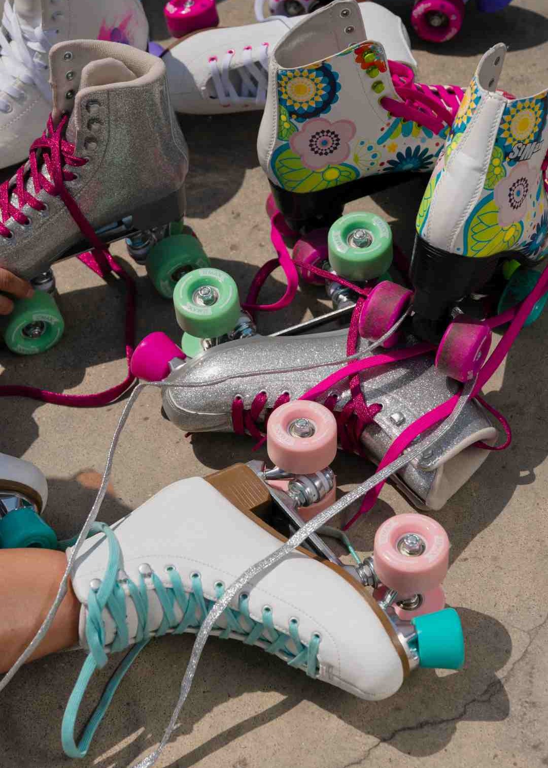 Group Roller Skating Lessons (Oud Mehta) - Ages 4-19